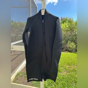 Wet Suit Waterline Men's or Unisex Black Full-Zip Neoprene